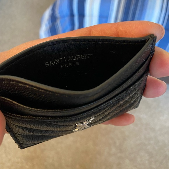 Card holder - Picture 3 of 8